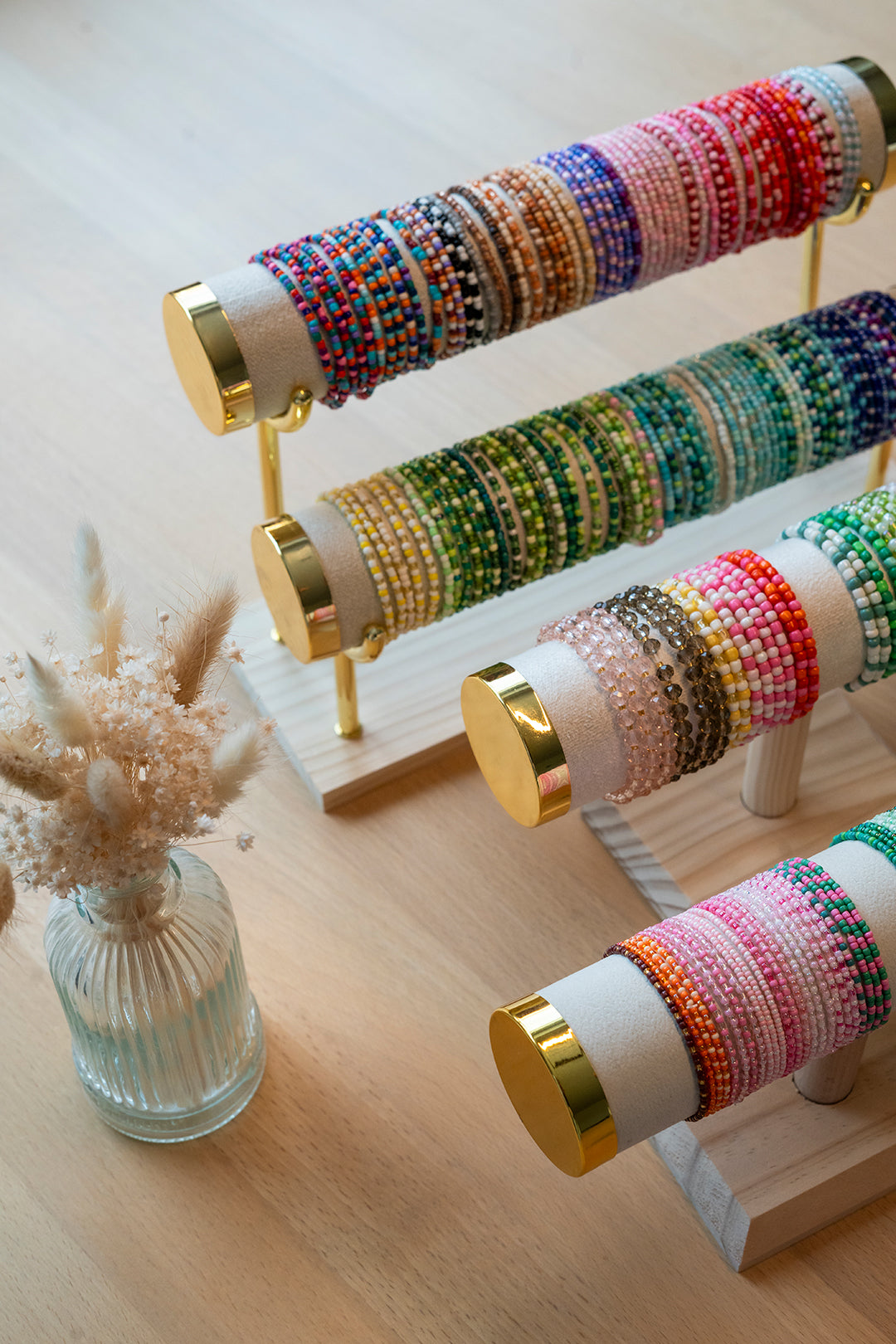 Schmuckworkshop mit bunten Perlen
